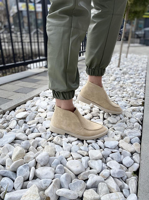 Daragani Черевики жіночі Daragani бежеві натуральна замша высота 9 см размеры 37-39 (4168) Коломыя - изображение 4