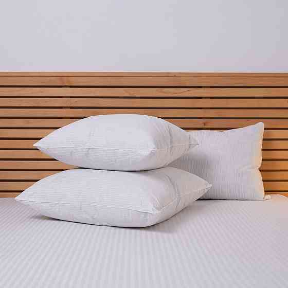 Подушка пухова YouStar 50% пух 50% перо Тік смужка - пружна 50x70 см (Білий) з сумкою-чохлом Суми