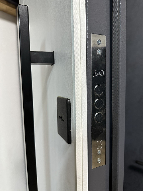 Двери уличные Redfort, модель  (Металл/МДФ) ,  (2 контура) С ТЕРМОРАЗРЫВОМ 860 Киев - изображение 3