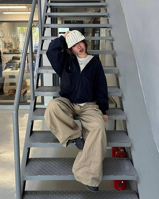 Жіноче тепле оверсайз худі на блискавці тринитка на флісі Одеса - фото 6