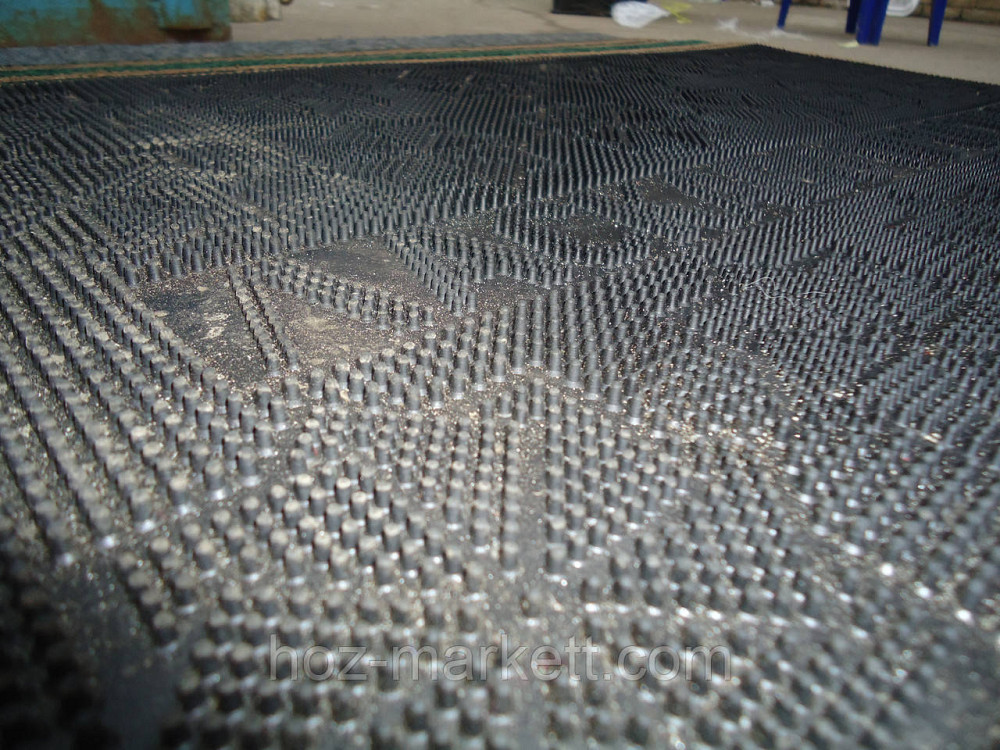 Коврик резиновый размер 45 х 75 см 