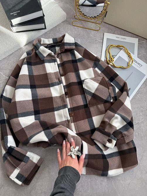 Женская теплая рубашка оверсайз в клетку на пуговицах турецкий флис Шоколад Одесса - изображение 3