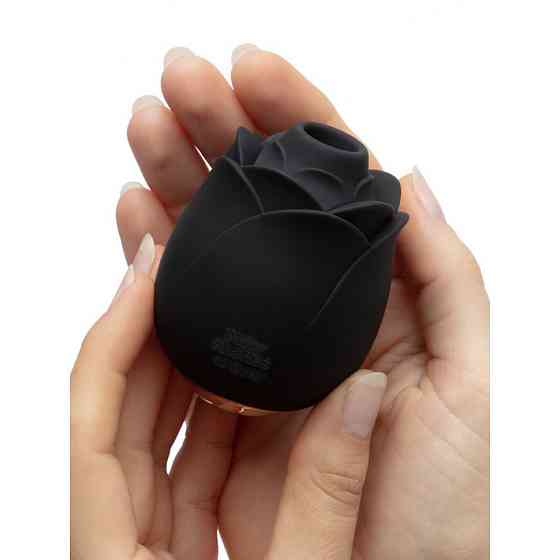 Клиторальный стимулятор в форме розы Fifty Shades of Grey Rose Clitoral Suction черного цвета Sex Aura Киев