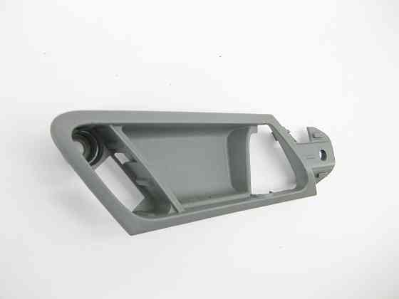 Mercedes-Benz  A1647660664 7F04 Накладка внутрішньої ручки відкриття передніх правих дверей сіра Одеса