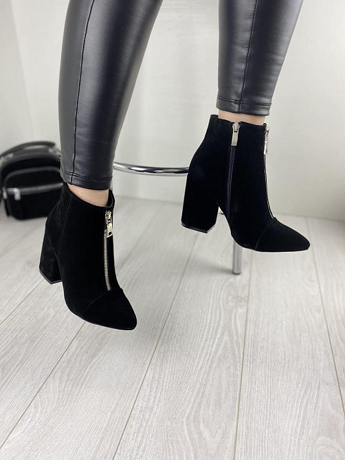 Замшеві черевики жіночі демісезонні весна-осінь чорні на стійкому каблуці р. 36, 37 2726 Коломыя - изображение 4