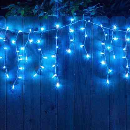 Гірлянда вулична Бахрома 5 м 120 Led (на білому дроті, з перехідником) Синя Вінниця
