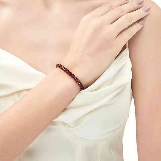 Браслет натуральный гранат — бусины 6 мм, глубокий бордовый, эластичная основа 15–20 см, унисекс Киев