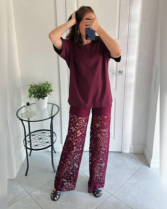 Женский романтичный и одновременно стильный костюм двойка: футболка и штаны софт + турецкий гипюр 48/52, Марсал Одесса - изображение 2