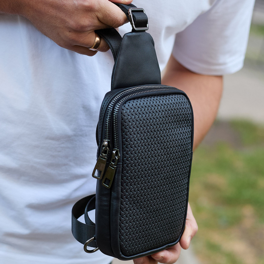 Чоловіча чорна сумка-слінг з візерунком для телефону Київ - фото 4