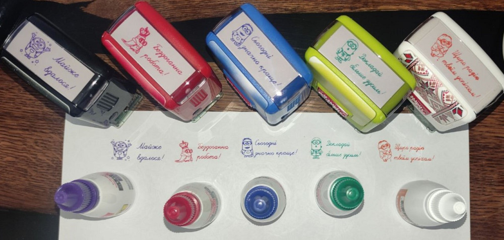 Набір штампів Shiny "Оцінки" для садка і школи з міньонами (посіпаки) з фарбою 5 шт Київ - фото 2