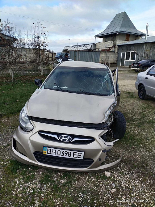 Решітка радіатора в зборі Hyundai Accent Київ - фото 1