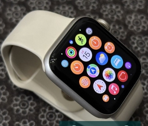 Смарт-Часи Apple Watch SE 2 40 mm. Starlight Київ - фото 7