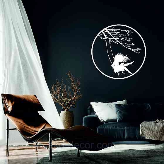 Декоративне настінне Панно «Дівчинка та голуб» Декор на стіну 70*62 см, Білий Київ