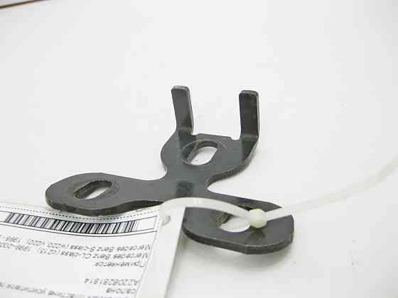 Mercedes-Benz  A2206281814 Кріпильна пластина підсилювача передньої панелі салону S-Class W220 CL C215 Одеса