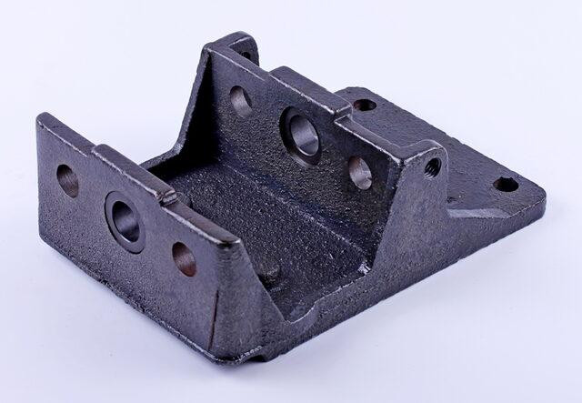 Кришка задня корпуса КПП на КПП/6 Мукачево - фото 1