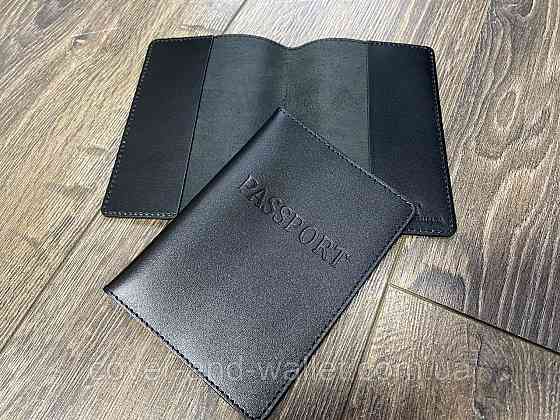 Стильная кожаная обложка на паспорт черного цвета ST Leather Киев