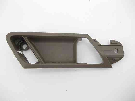 Mercedes-Benz  A1647660664 1A28 Накладка внутрішньої ручки відкриття передніх правих дверей бежева ML W164 Одеса