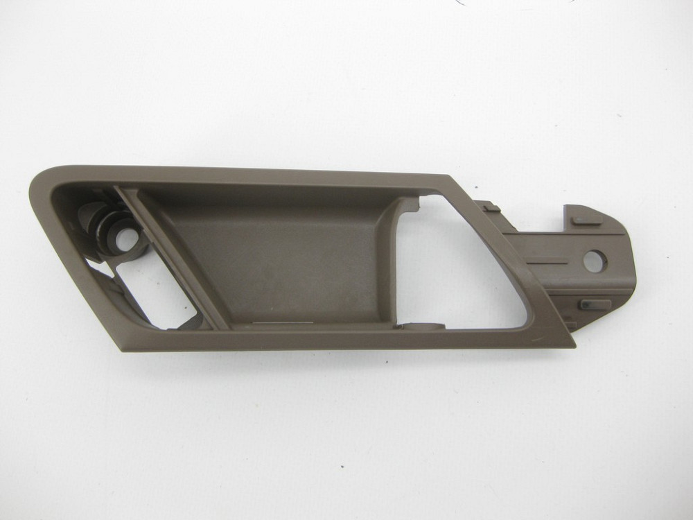 Mercedes-Benz  A1647660664 1A28 Накладка внутрішньої ручки відкриття передніх правих дверей бежева ML W164 Одеса - фото 1