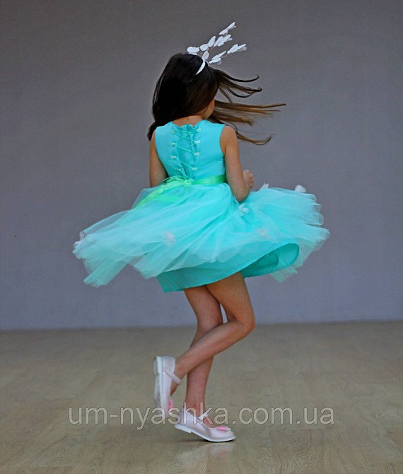 Мятное нарядное платье на девочку Детские нарядные платья с бабочками Кривой Рог - изображение 4