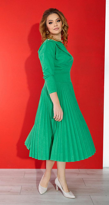 Стильное замшевое платье плиссе (48) Киев - изображение 1