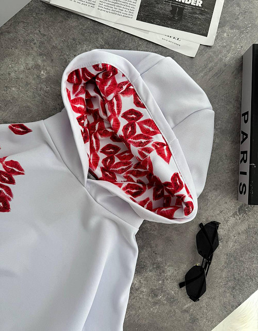 Унисекс худи оверсайз кроя с накатом 