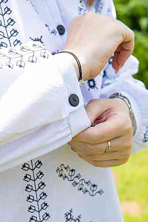 Вишиванка жіноча, біла, довгий рукав, льон, топ Київ