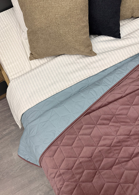 Покривало стьобане Decorator Велюр куб 220х240 см марсала (85-160) Київ - фото 3