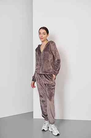 Жіночий велюровий костюм на блискавці з капюшоном Шоколадний S Харків