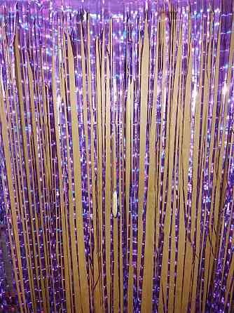 Дождикк для фотозоны с голограммой 2 м на 1 м фиолетовый Киев