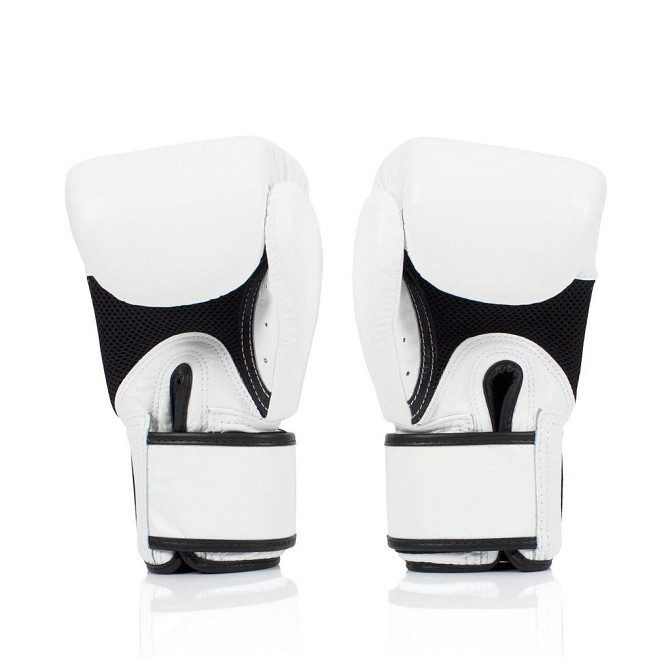 Боксерські рукавиці Fairtex BGV1 White 14 унцій (бинти в комплекті) Кам'янське - фото 4