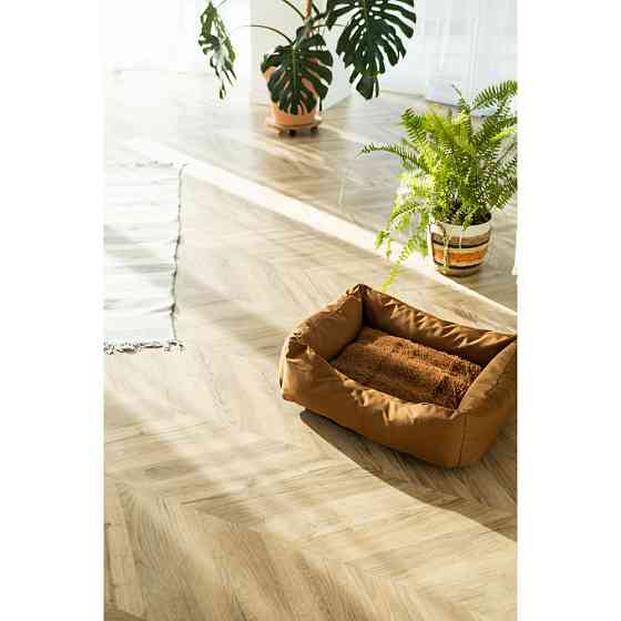 Водоотталкивающий лежак со съемным чехлом и двухсторонней меховой подушкой Incor Коричневый 10040 XL Киев