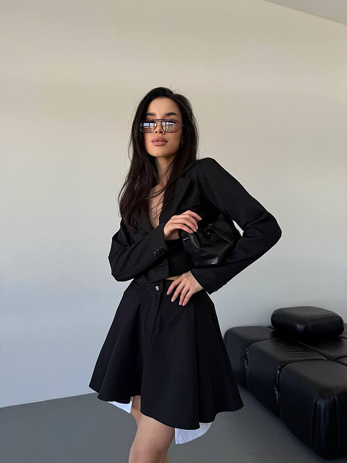 Жіночий костюм-двійка: укорочений піджак і спідниця з трендовою імітацією кишень турецька костюмка + котон Чорний, 44/46 Одеса - фото 1
