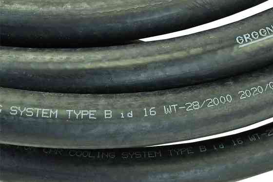 Шланг стойкий, гладкий 16 мм бензо-масло Мукачево