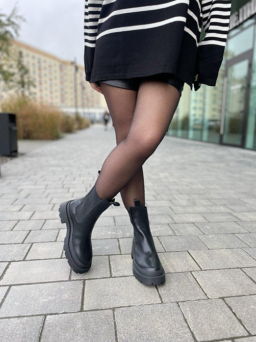 SOTHBY'S Черевики жіночі Sothby's чорні натуральна шкіра з хутром висота 18см размеры 38р.39р.4 Коломия - фото 9