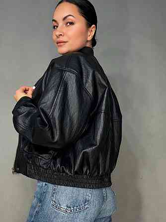 Куртка женская Lady Yep 10048 бомбер из экокожи оверсайз черная, черный, S Киев