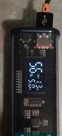 Павербанк прозрачный с быстрой зарядкой. Киев