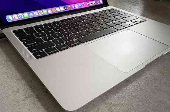 Macbook M1 air 16/512 silver. Киев