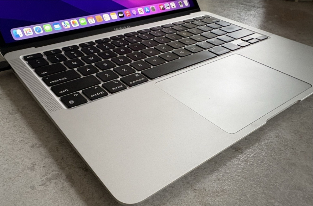 Macbook M1 air 16/512 silver. Киев - изображение 4