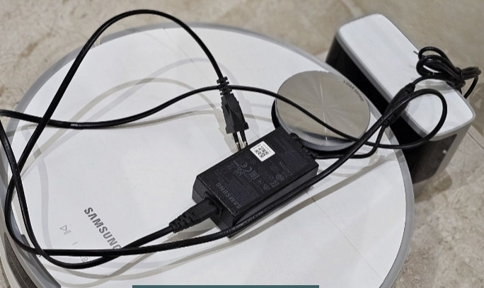 Робот -Пылесос Samsung Bespoke Jet Bot VR30T80313W/ EV. Киев - изображение 2