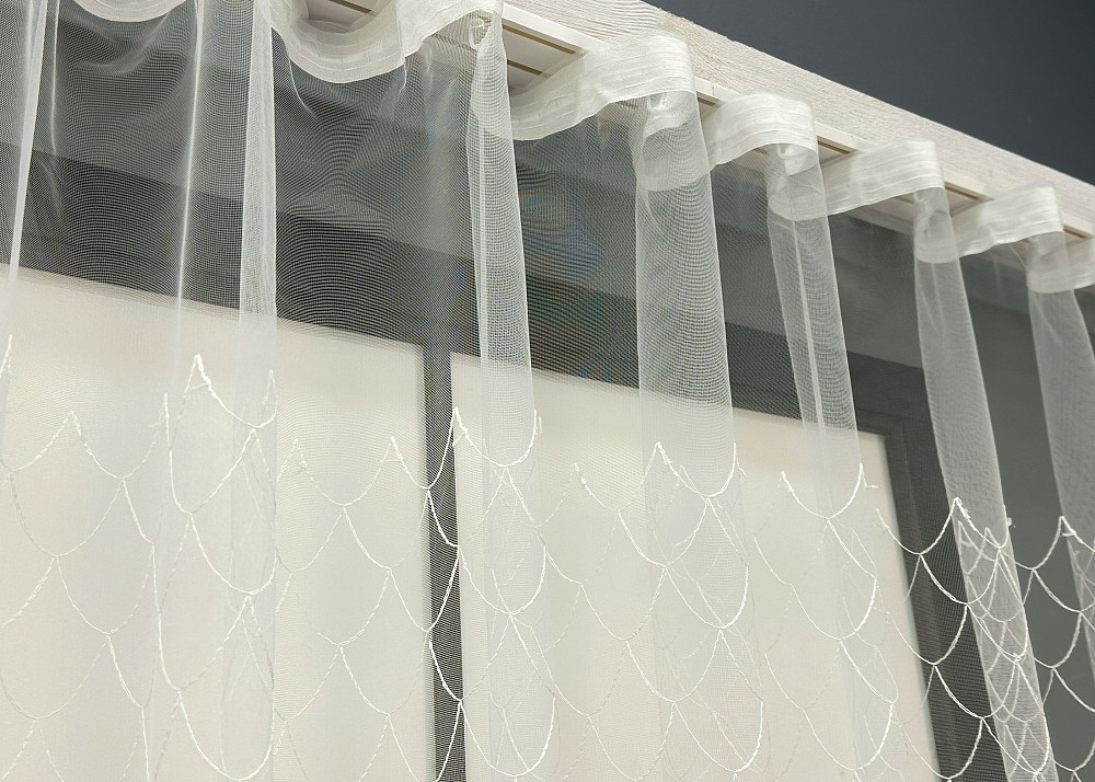 Тюль VR-Textil 1893т Фатин с вышивкой и люрексом Бежевый 300х150 см (42-260) Киев - изображение 7