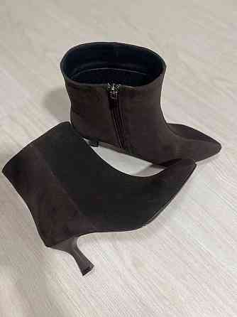 New Style Черевики жіночі NEW STYLE 6057/1 шоколадні (весна-осінь, замша натуральна) (6089) 40 Коломия