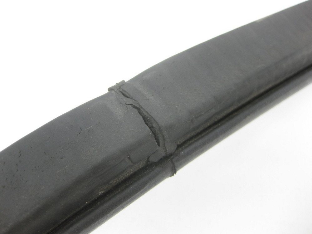 VAG  6Q4867912D Ущільнювач передніх дверей VW Polo 9N 5DRS Одесса - изображение 6