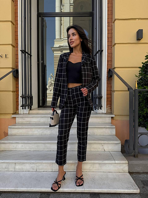 Женский стильный деловой костюм из костюмки Одесса - изображение 3