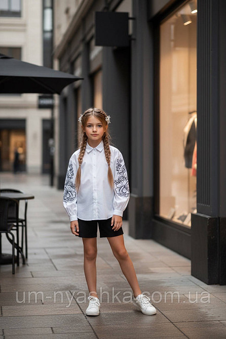 Біла сорочка + жилетка з вишивкою 122-140 Кривий Ріг - фото 4