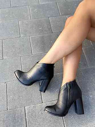 Жіночі черевики 95з чорні натуральна шкіра висота каблука 9 см (1115) 37р.40р. Коломия