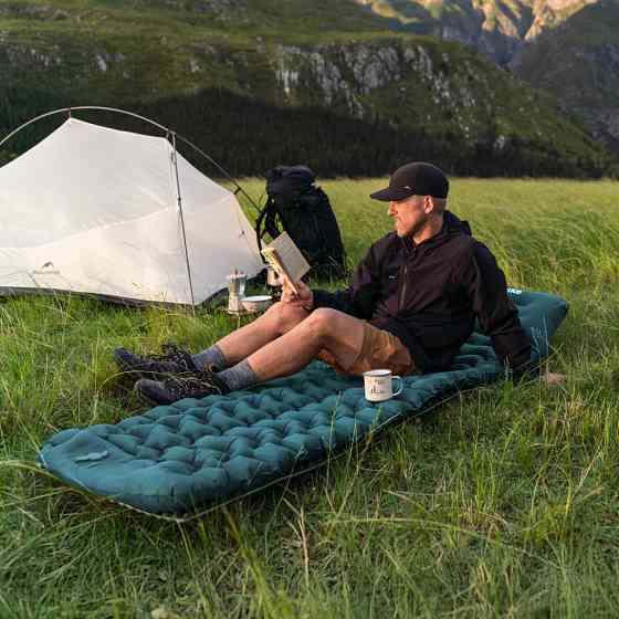 Матрац надувний одинарний Naturehike FC01 з вбудованим ножним насосом (Синій) Вінниця