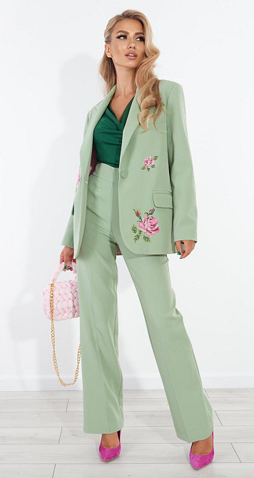 Брючный костюм с вышивкой Киев - изображение 3