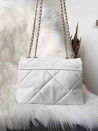 Сумка женская вечерняя нарядная белая дамская сумочка на цепочке сумки женские Киев