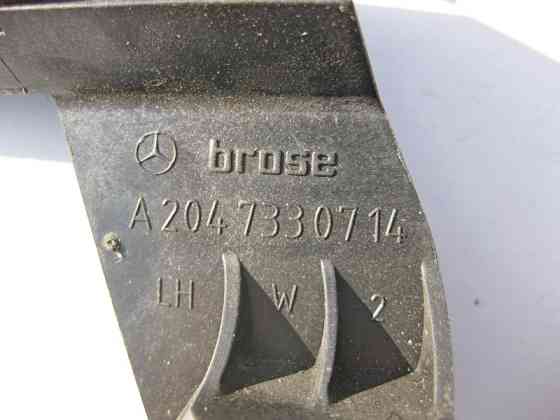 Mercedes-Benz  A2047330714 Тримач - кронштейн рами ручки на замку задніх лівих дверей C-Class W204 Одесса