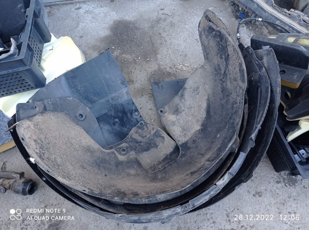 Задние подкрылки Kia Sorento 2014–2020 — 1500 грн Киев - изображение 1